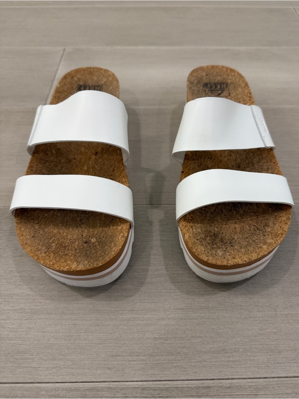 Reef Cushion Vista Hi - White Double-Strap Cork Footbed Sandals - Women's Sz 8